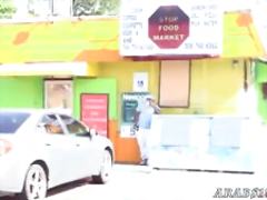 Handjob contest Mia Khalifa Tries A Big Black Dick